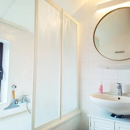 Lovely Mosan Vakantiehuis Blaimont